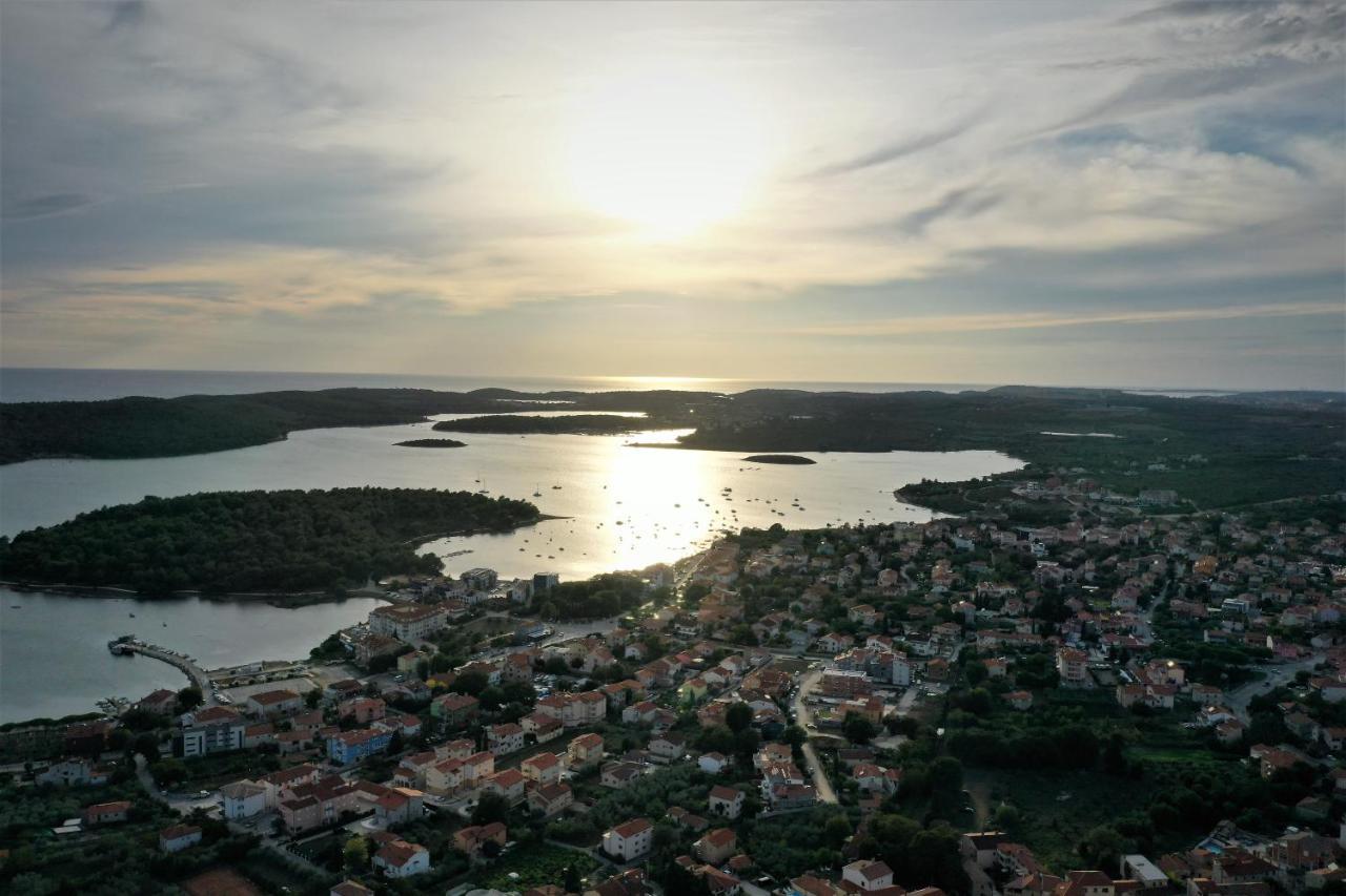Apartments Ines Medulin Zewnętrze zdjęcie